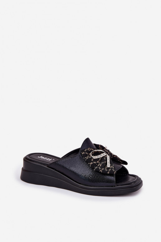 Moteriškos šlepetės  su kaspinais Juodos spalvos Moonzella