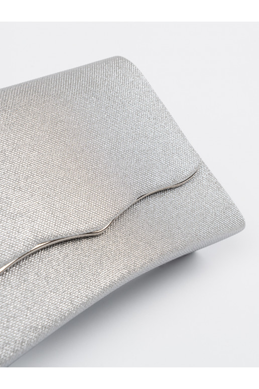 Maža sidabro spalvos rankinė su dekoratyvine grandinėle