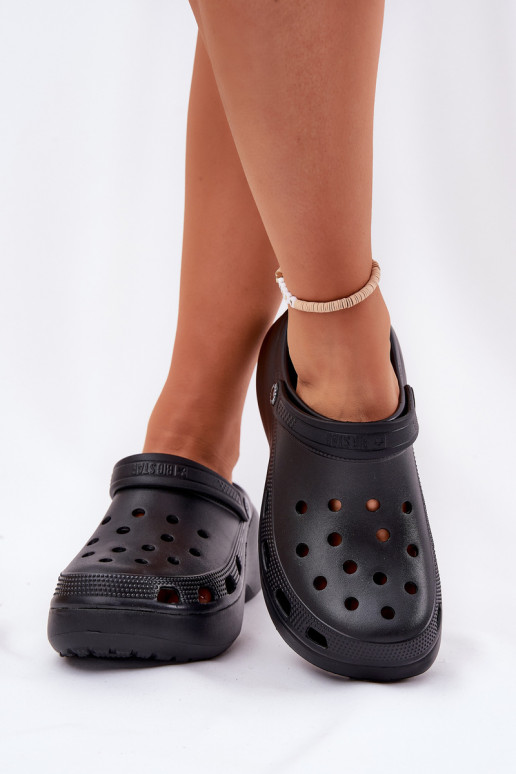  Moteriškos šlepetės su madingais masyviais padais Big Star RR274A118 Juodos spalvos