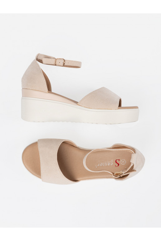 dramblio kaulo spalvos sandalai  na baltos spalvosj ie