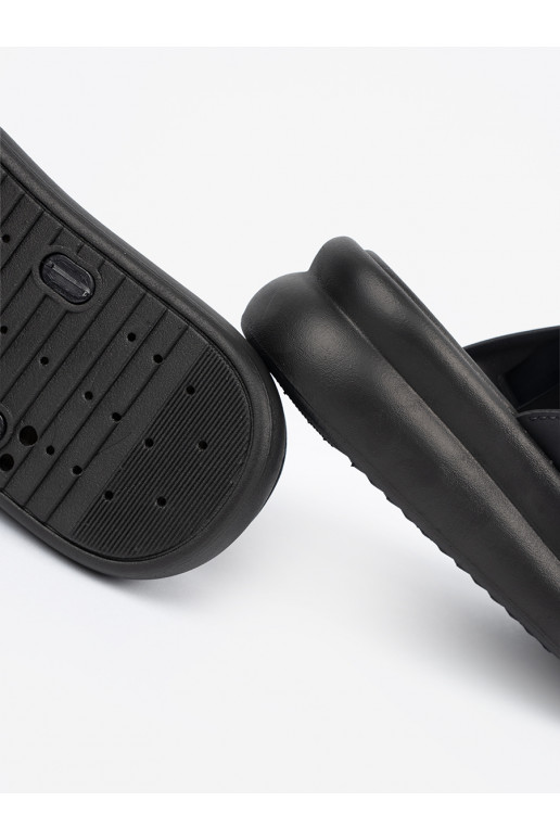 Juodos spalvos Šlepetės   su platforma