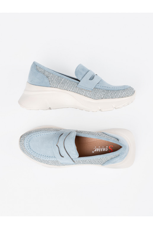 mėlynos spalvos pusbačiai su masyviu kulnu mėlynos spalvos pusbačiai su masyviu kulnu