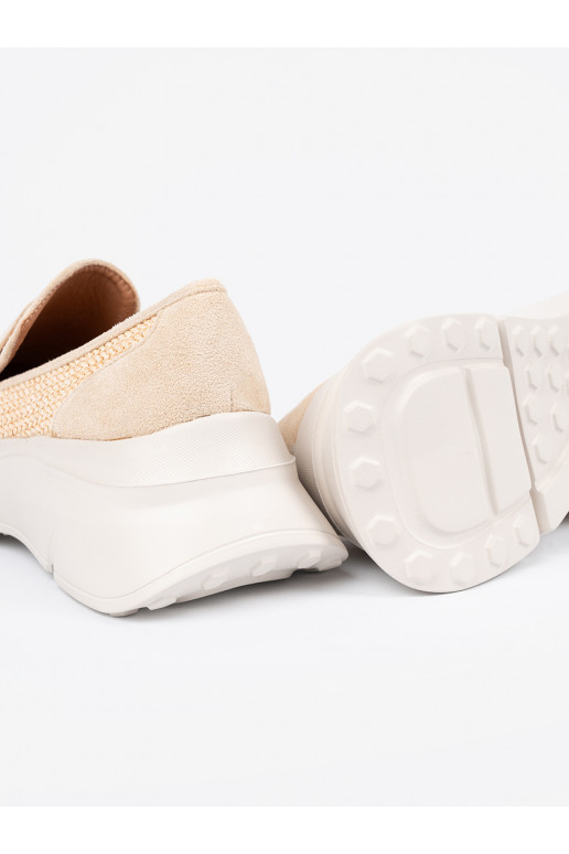 dramblio kaulo spalvos pusbačiai su masyviu kulnu