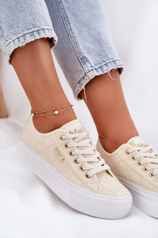 Laisvalaikio bateliai su nėriniais Lee Cooper LCW-25-31-3440L smėlio spalvos Laisvalaikio bateliai su nėriniais Lee Cooper LCW-25-31-3440L smėlio spalvos
