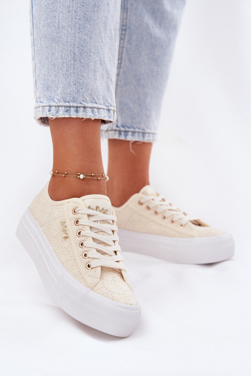 Laisvalaikio bateliai su nėriniais Lee Cooper LCW-25-31-3440L smėlio spalvos Laisvalaikio bateliai su nėriniais Lee Cooper LCW-25-31-3440L smėlio spalvos