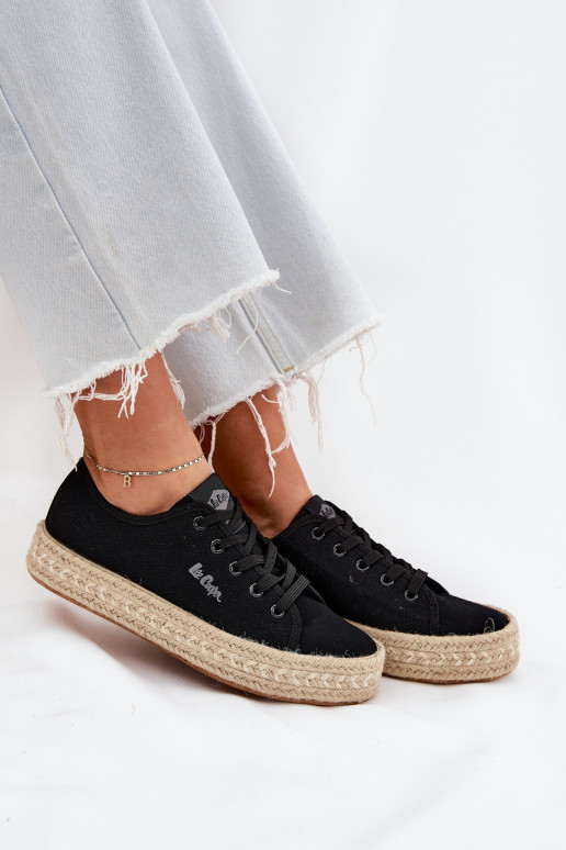 Laisvalaikio bateliai su nėriniais Lee Cooper LCIN-25-44-3216 juodos spalvos Laisvalaikio bateliai su nėriniais Lee Cooper LCIN-25-44-3216 juodos spalvos