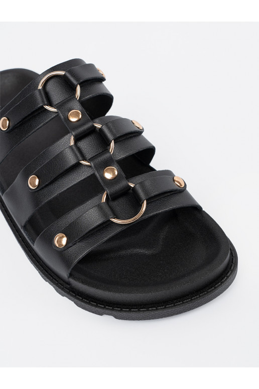 Juodos spalvos Šlepetės   ozdobione trzema paskami