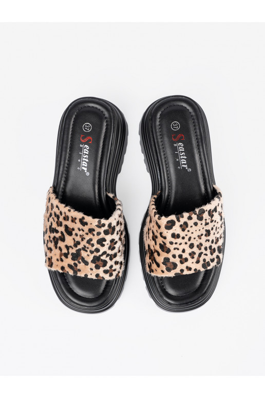 Šlepetės su platforma 