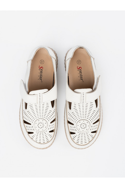 moteriški pusbačiai   baltos spalvos