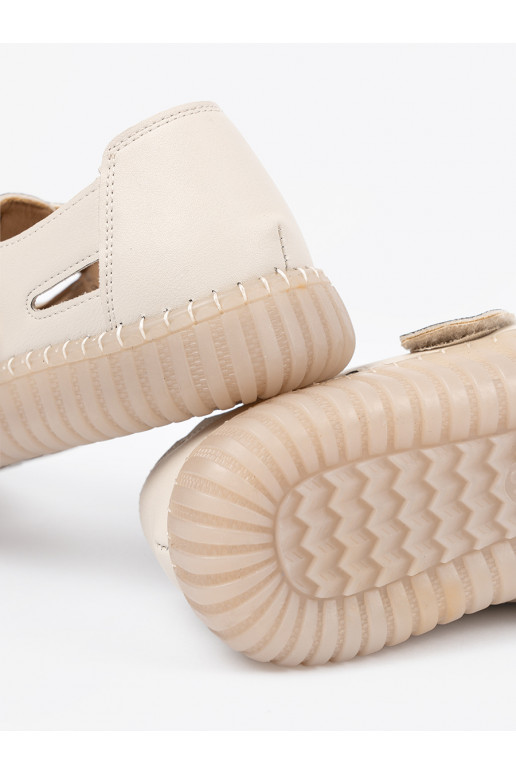 moteriški pusbačiai   