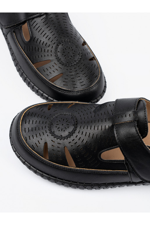 moteriški pusbačiai   juodos spalvos