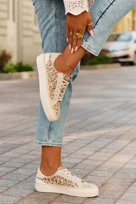 Laisvalaikio bateliai su leopardo kailio raštais Lee Cooper LCW-25-02-3330L smėlio spalvos  Laisvalaikio bateliai su leopardo kailio raštais Lee Cooper LCW-25-02-3330L smėlio spalvos