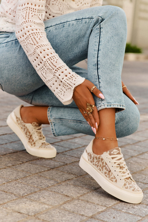 Laisvalaikio bateliai su leopardo kailio raštais Lee Cooper LCW-25-02-3330L smėlio spalvos  Laisvalaikio bateliai su leopardo kailio raštais Lee Cooper LCW-25-02-3330L smėlio spalvos
