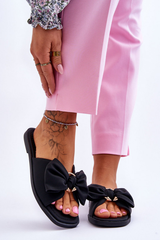  Šlepetės su kaspinais Juodos spalvos Becky