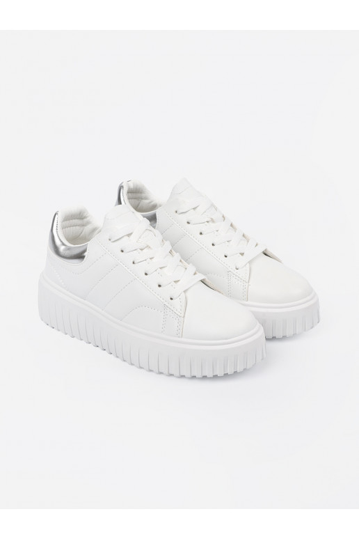 baltos spalvos  modelio batai ze mi wstawkami