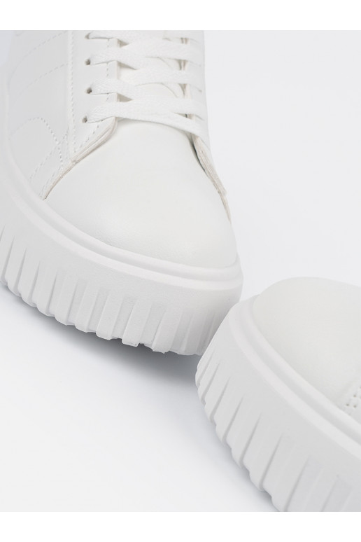 baltos spalvos  modelio batai ze mi wstawkami