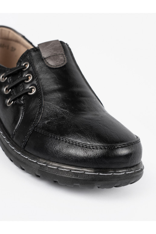 juodos spalvos  pusbačiai  juodos spalvos  pusbačiai