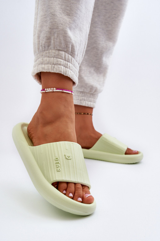 Šlepetės    žalios spalvos Fenicva