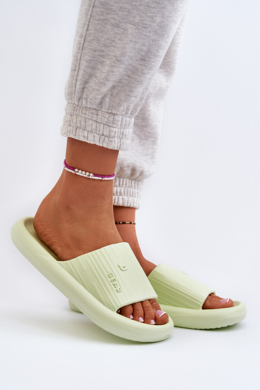 Šlepetės    žalios spalvos Fenicva