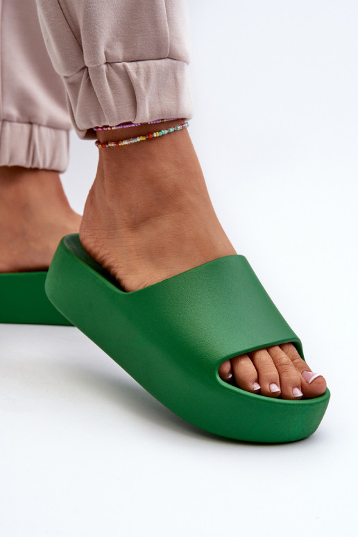  Šlepetės su masyviu padu žalios spalvos Oreithano