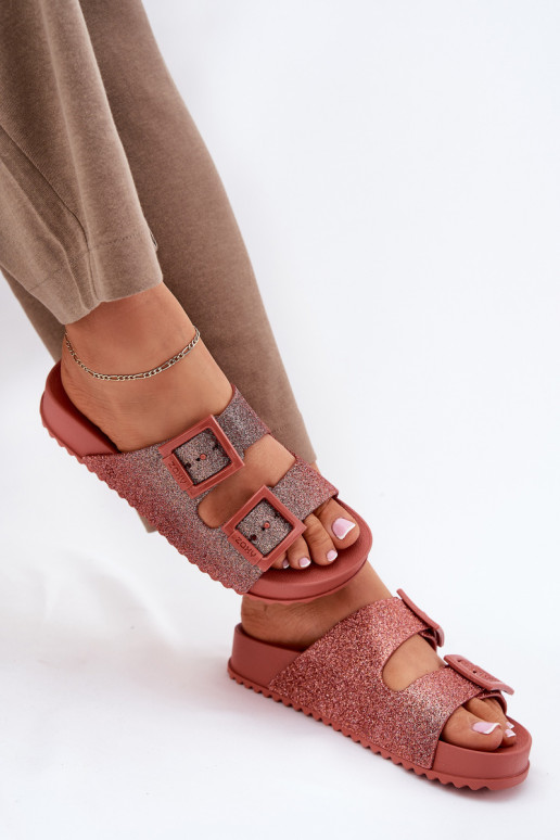  Moteriškos šlepetės su blizgesiu I su sagtimismi  RR285025 rožinės spalvos