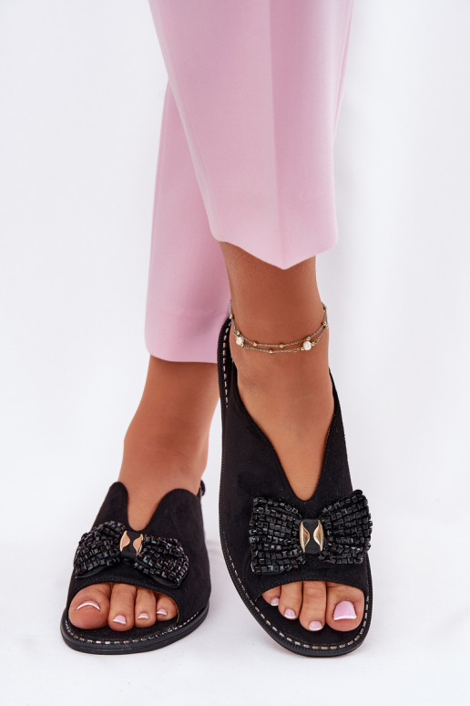 Moteriškos basutės su kaspinais su plačiais kulniukais S.Barski KV51-014 Juodos spalvos