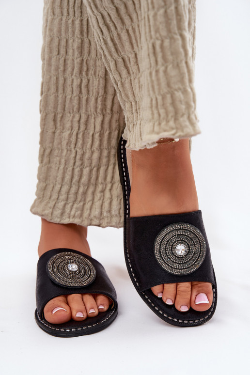 Moteriškos šlepetės su plačiais kulniukais su ornamentais S.Barski KV51-013 Juodos spalvos