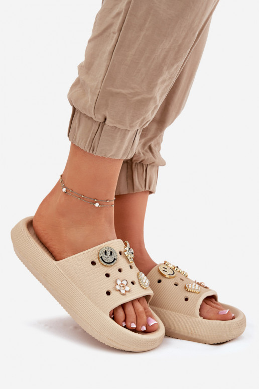 Moteriškos šlepetės  Z Przypinkami Vinceza 76055 smėlio spalvos