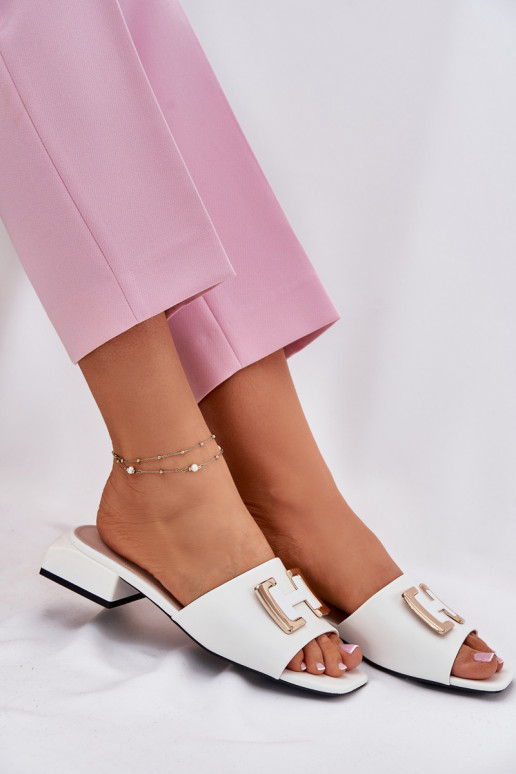 Elegantiško stiliaus Moteriškos šlepetės  Ze aukso spalvosm Detalem Vinceza 62229 baltos spalvos