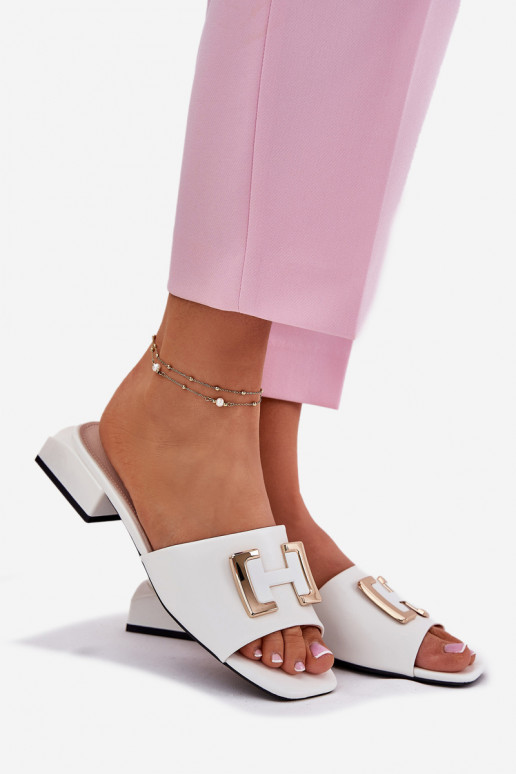 Elegantiško stiliaus Moteriškos šlepetės  Ze aukso spalvosm Detalem Vinceza 62229 baltos spalvos