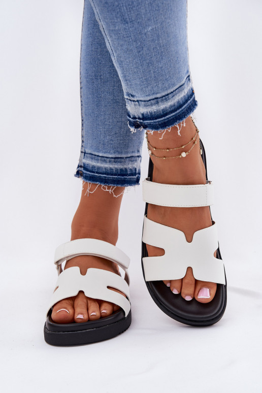 Moteriškos šlepetės Z su limpančiu užsegimuem Vinceza 17401 baltos spalvos