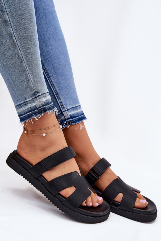 Moteriškos šlepetės Z su limpančiu užsegimuem Vinceza 17401 Juodos spalvos