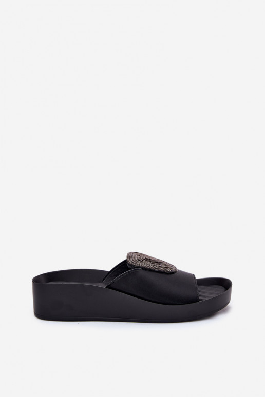    Šlepetės su ornamentais KV51-028 Juodos spalvos