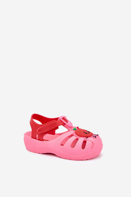 sandalai Vaikiški su lipniais užsegimais Owoce 83615 Ipanema Summer XIV rožinės-raudonos spalvos sandalai Vaikiški su lipniais užsegimais Owoce 83615 Ipanema Summer XIV rožinės-raudonos spalvos