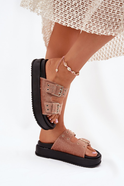 Moteriškos šlepetės Ze aukso spalvosmi su sagtimismi su platforma smėlio spalvos Virvania