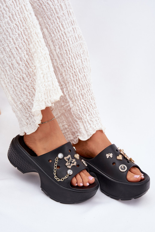  Moteriškos šlepetės su platforma Ze aukso spalvosmi Przypinkami Juodos spalvos Ivoriel