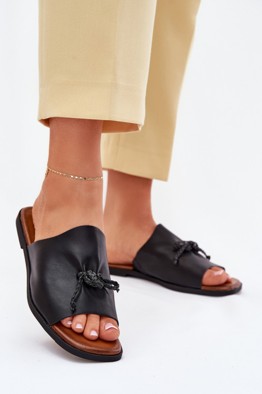 Moteriškos šlepetės su plačiais kulniukais  Juodos spalvos Norela