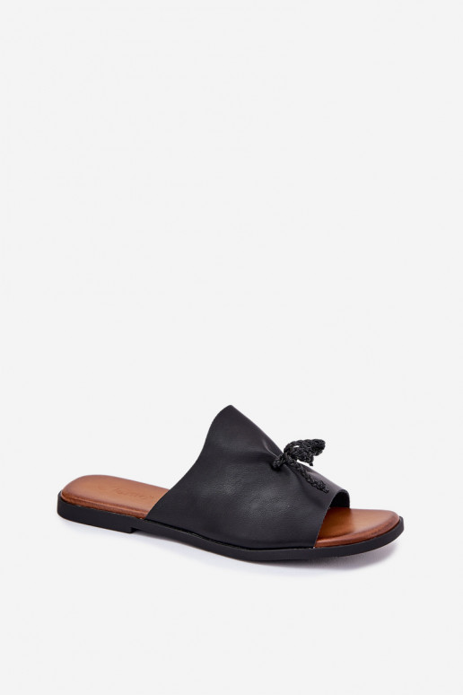 Moteriškos šlepetės su plačiais kulniukais  Juodos spalvos Norela