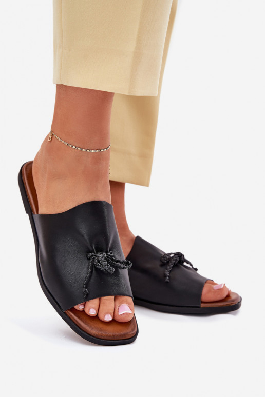 Moteriškos šlepetės su plačiais kulniukais  Juodos spalvos Norela