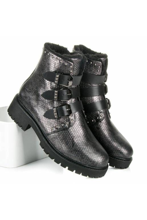 Stilingi pašiltinti Betler aulinukai...