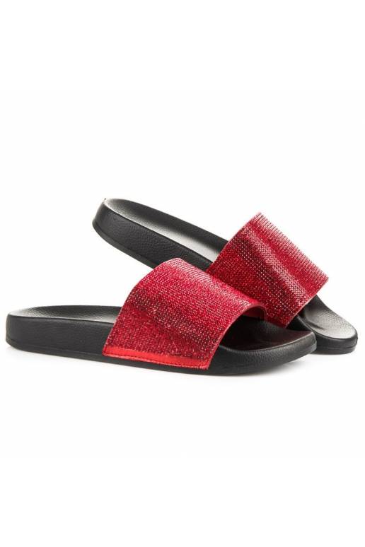 Raudonos spalvos tviskančios šlepetės... Raudonos spalvos tviskančios šlepetės...