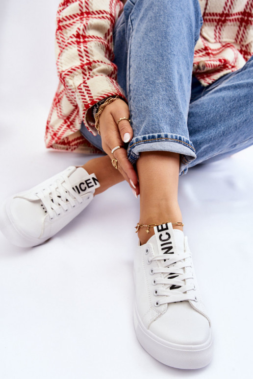 Klasikinio modelio sportbačiai baltos spalvos Ville