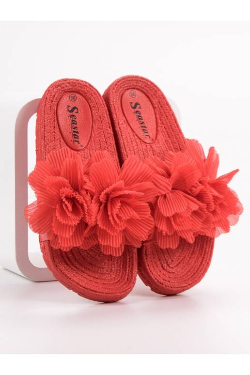 Raudonos spalvos Šlepetės su gėlėmis... Raudonos spalvos Šlepetės su gėlėmis...