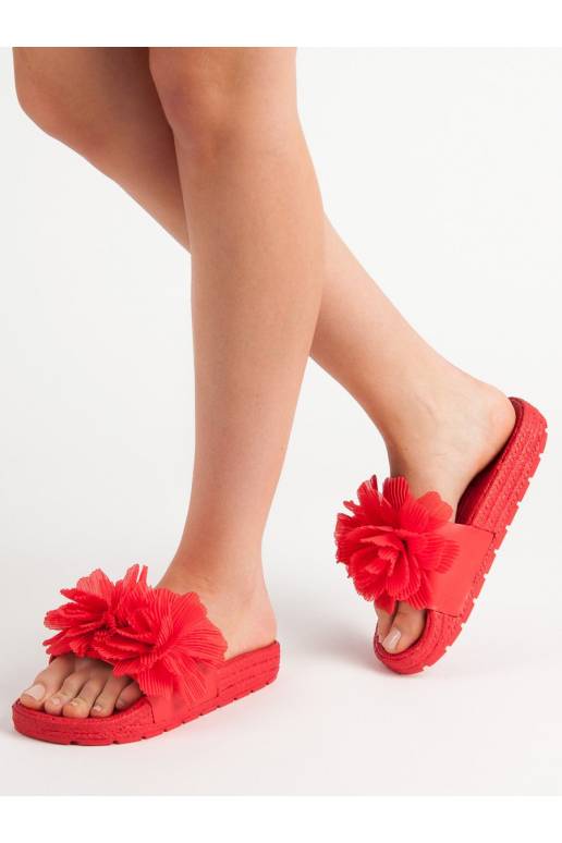 Raudonos spalvos Šlepetės su gėlėmis... Raudonos spalvos Šlepetės su gėlėmis...