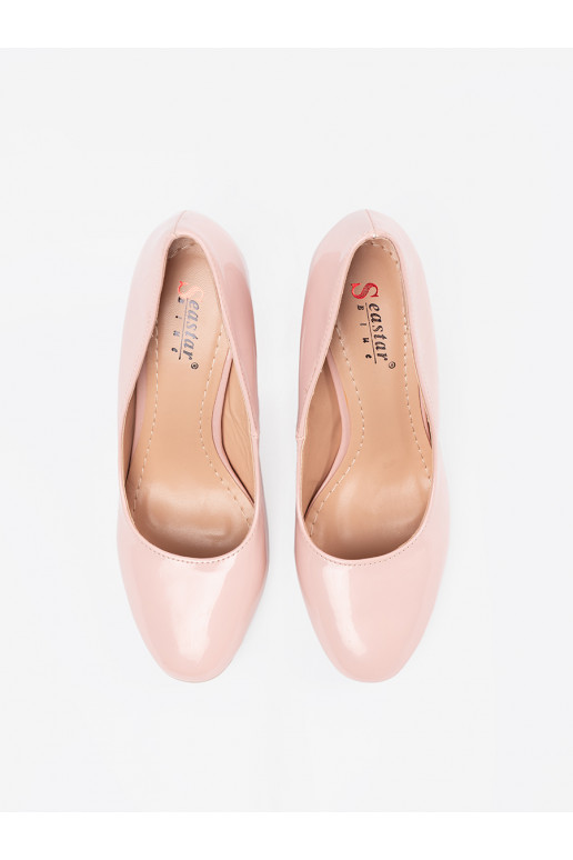 rožinės spalvos lakuoti bateliai