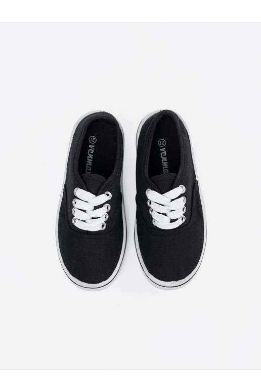  juodos spalvos batai 