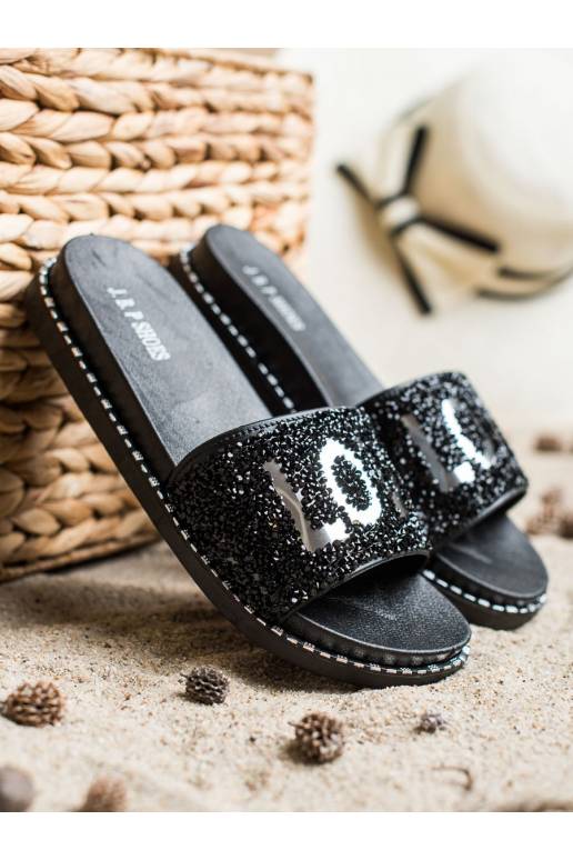 Šlepetės su platforma LOVE Šlepetės su platforma LOVE