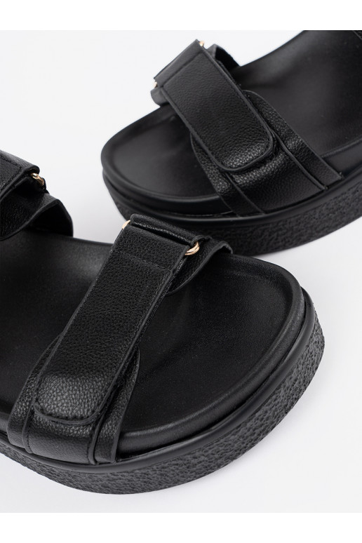 Juodos spalvos  sandalai su platforma Juodos spalvos  sandalai su platforma