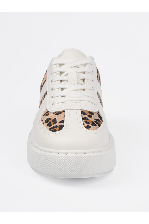 baltos spalvos  modelio batai z wstawkami  baltos spalvos  modelio batai z wstawkami