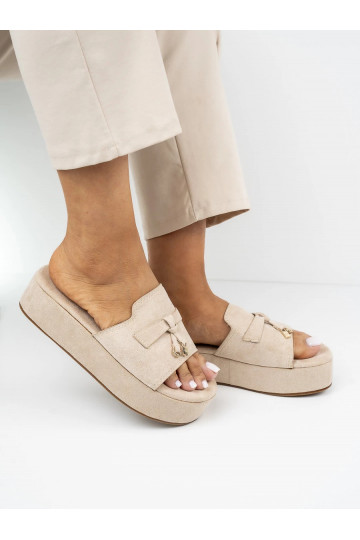 Šlepetės   kolorze Beige